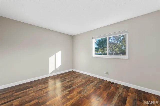 $278,000 | 1814 Springhill Drive, O'Fallon, MO 63366