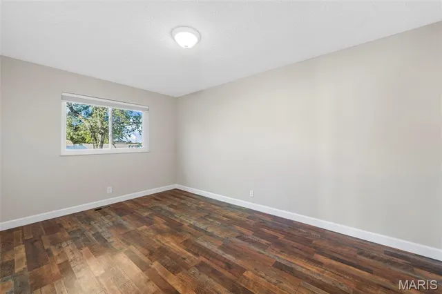 $278,000 | 1814 Springhill Drive, O'Fallon, MO 63366