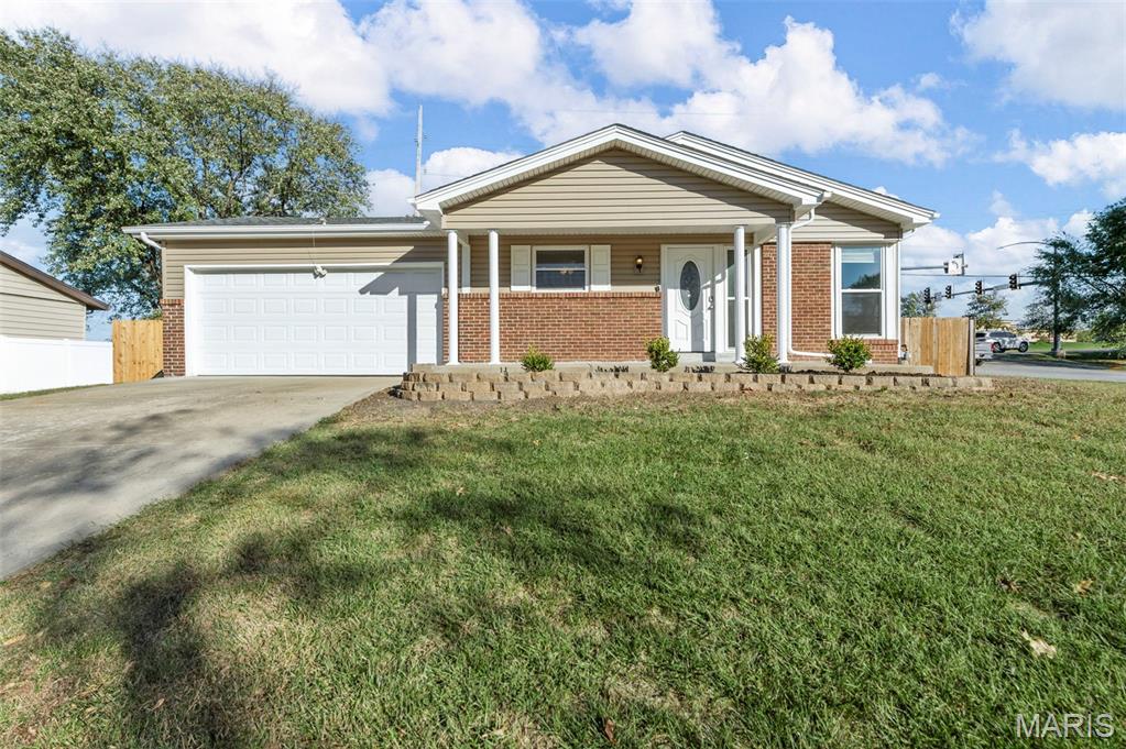 1814 Springhill Drive O'Fallon, MO 63366 - Photo 4 of 31