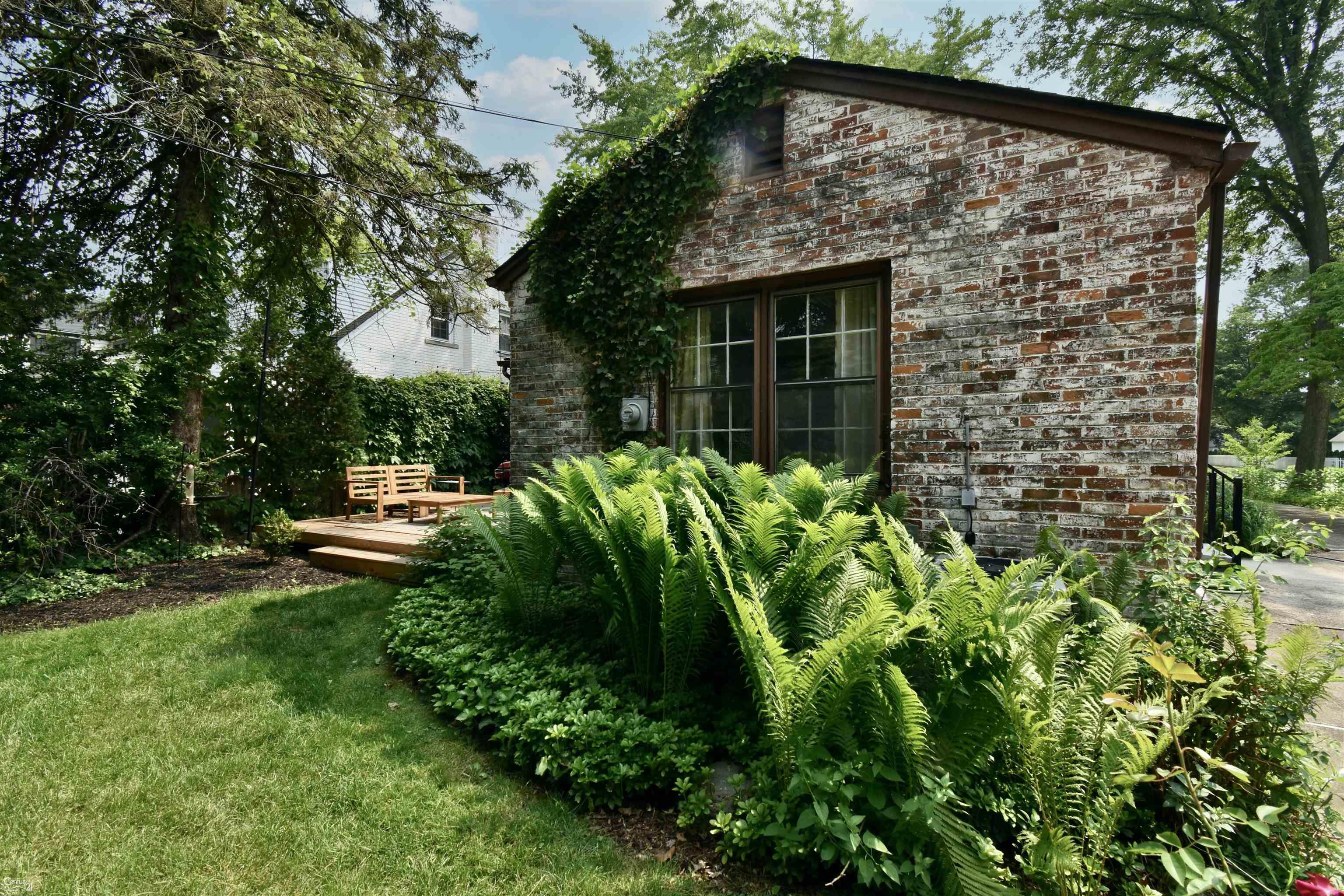330 Kerby Road Grosse Pointe Farms, MI 48236 - Photo 32 of 34