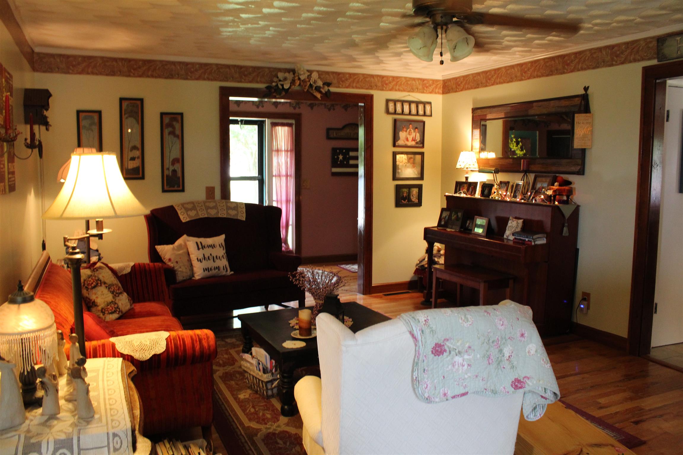 286 South Hood Road Lawrenceburg, TN 38464 - Photo 6 of 29 The den looking out