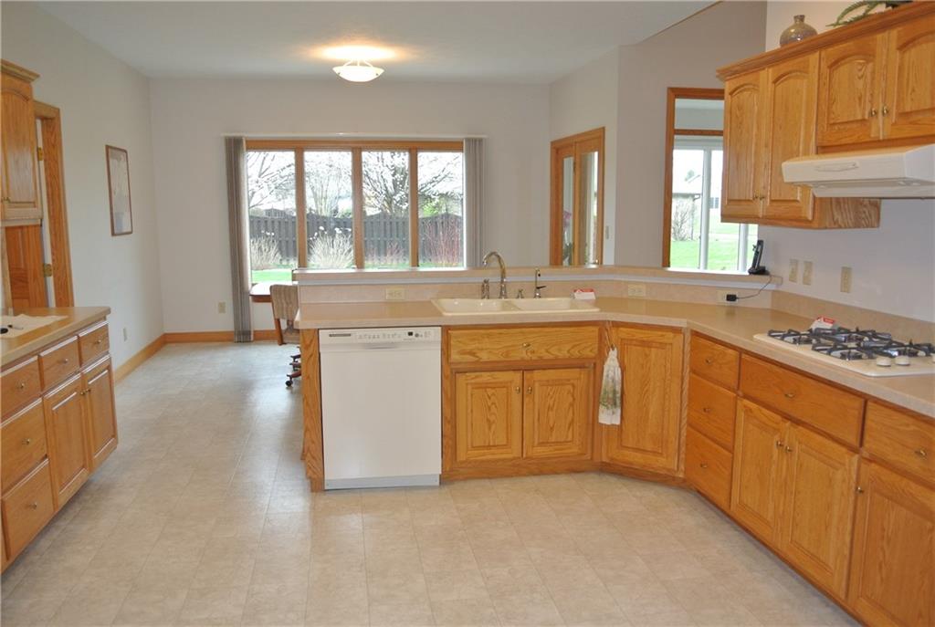 879 Deerfield Road Anderson, IN 46012 - Photo 4 of 24