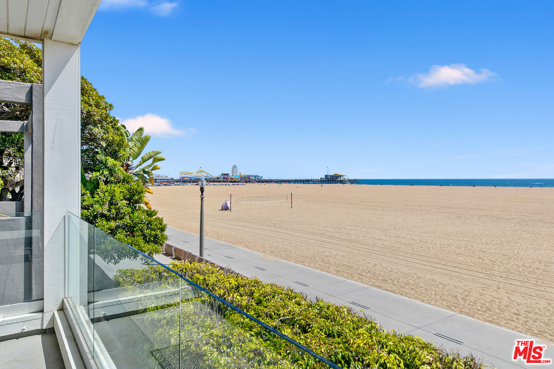 1341 Palisades Beach Road Santa Monica, CA 90401 - Photo 22 of 68