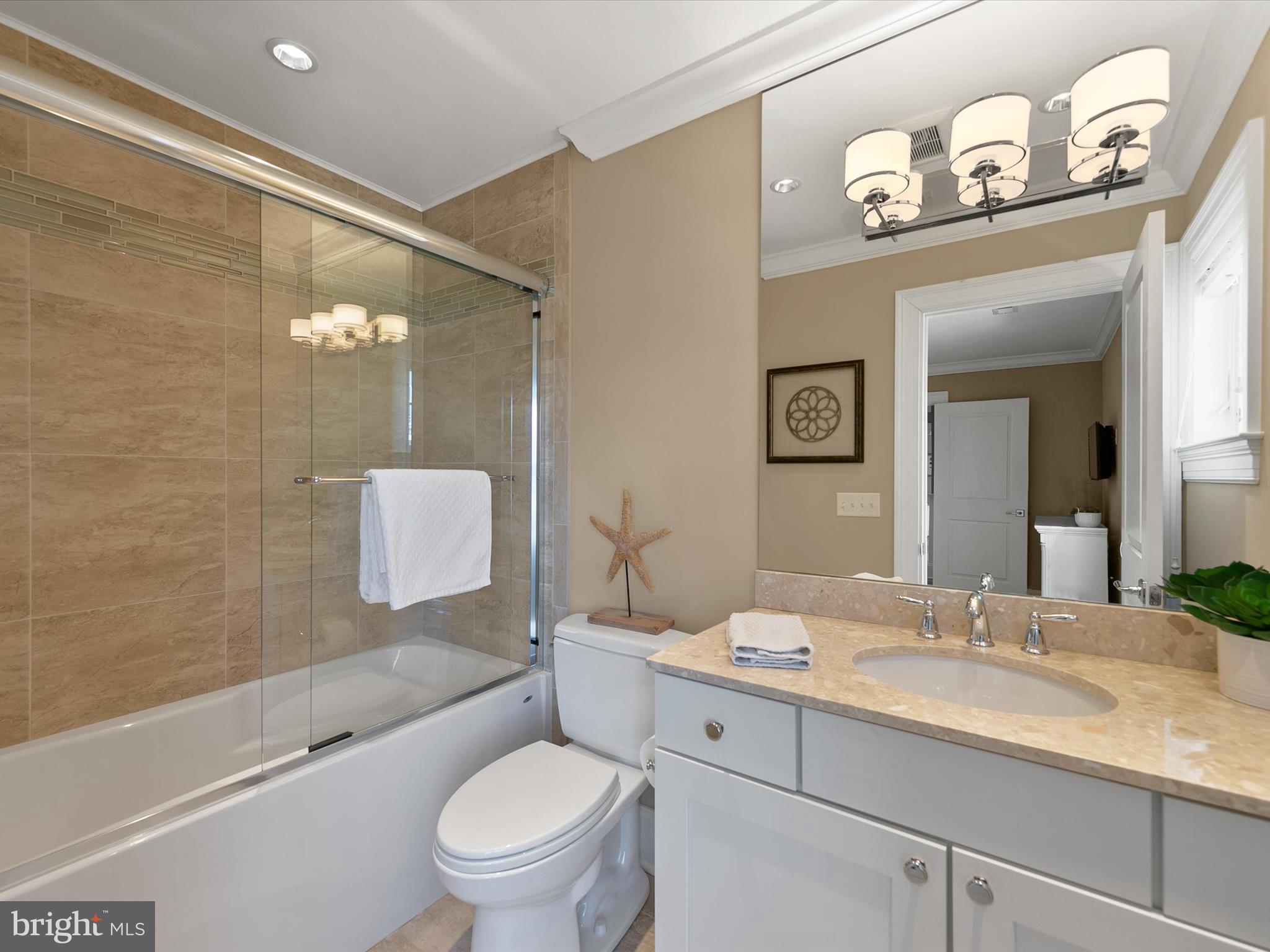 14 White Oak Road Rehoboth Beach, DE 19971 - Photo 27 of 63 Guest room #2 en-suite full bath