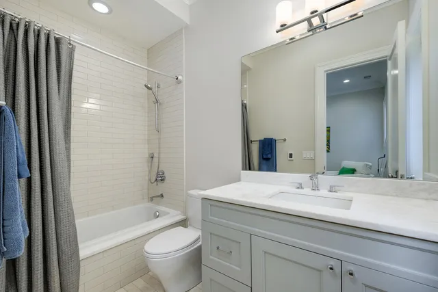 $4,250,000 | 2730 North Magnolia Avenue, Chicago, IL 60614