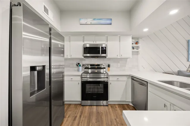 $230,000 | 108 April Point Drive South, Montgomery, TX 77356