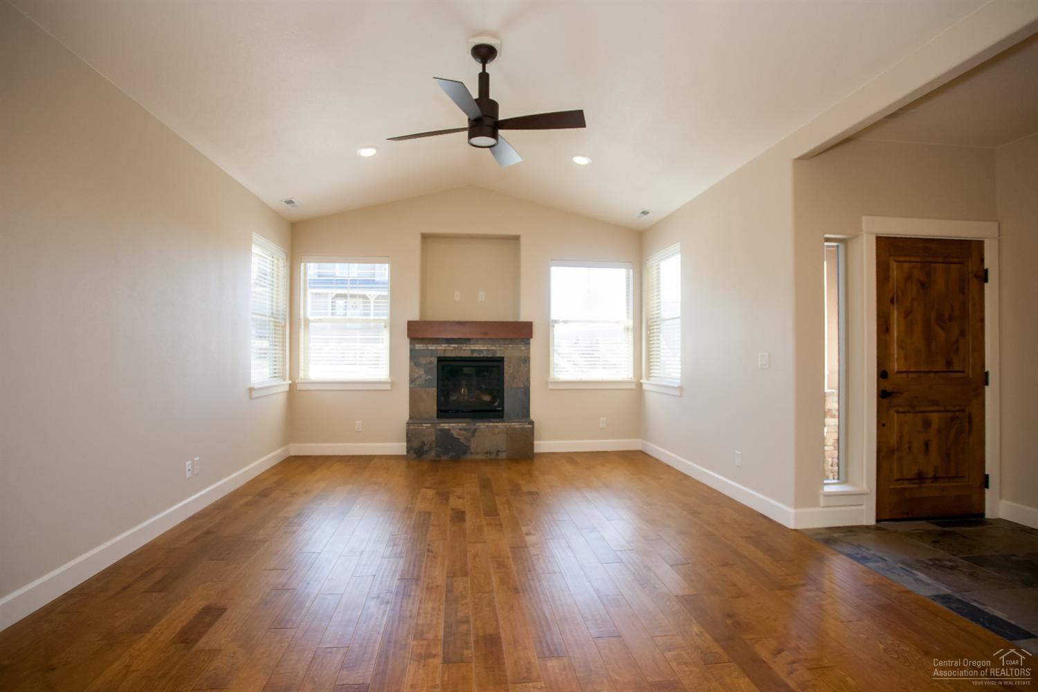 20776 Northeast Horizon Ridge Place Bend, OR 97701 - Photo 2 of 25 Additional Photo