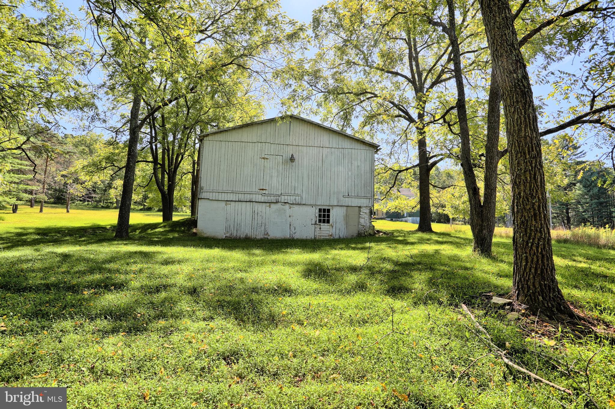 4144 Back Road Halifax, PA 17032 - Photo 10 of 24