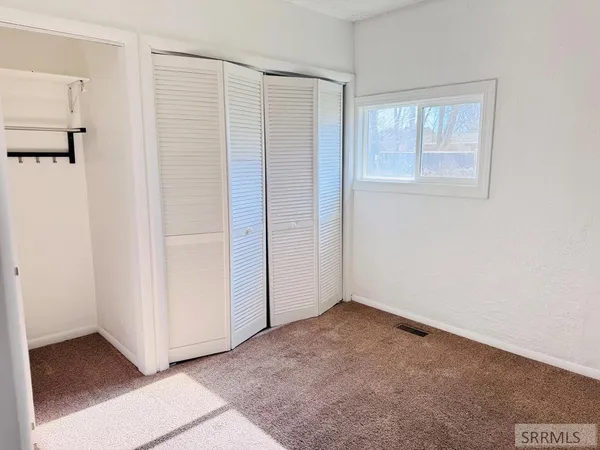 $229,500 | 1070 South Shilling Avenue, Blackfoot, ID 83221