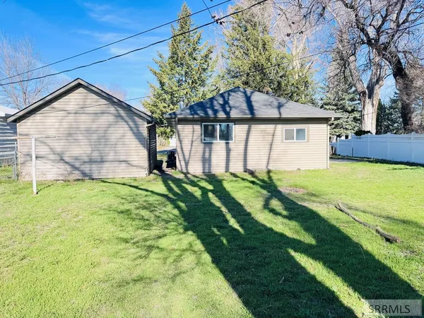 $229,500 | 1070 South Shilling Avenue, Blackfoot, ID 83221
