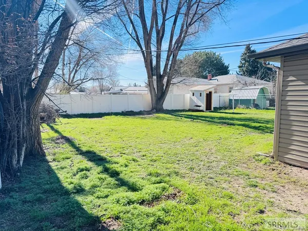 $229,500 | 1070 South Shilling Avenue, Blackfoot, ID 83221