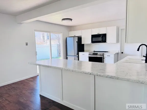 $229,500 | 1070 South Shilling Avenue, Blackfoot, ID 83221