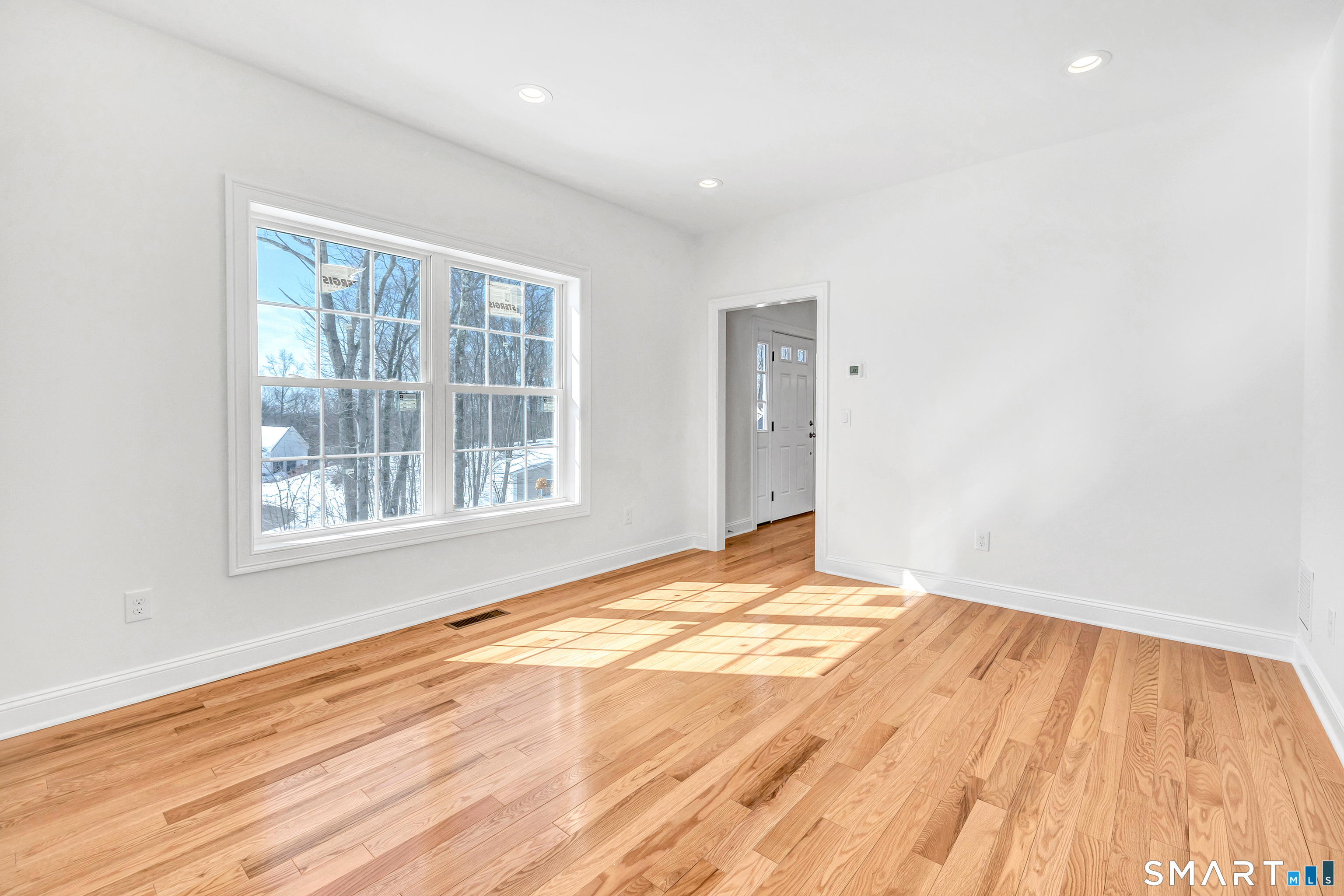 28 Hunting Ridge Road Middlebury, CT 06762 - Photo 4 of 38
