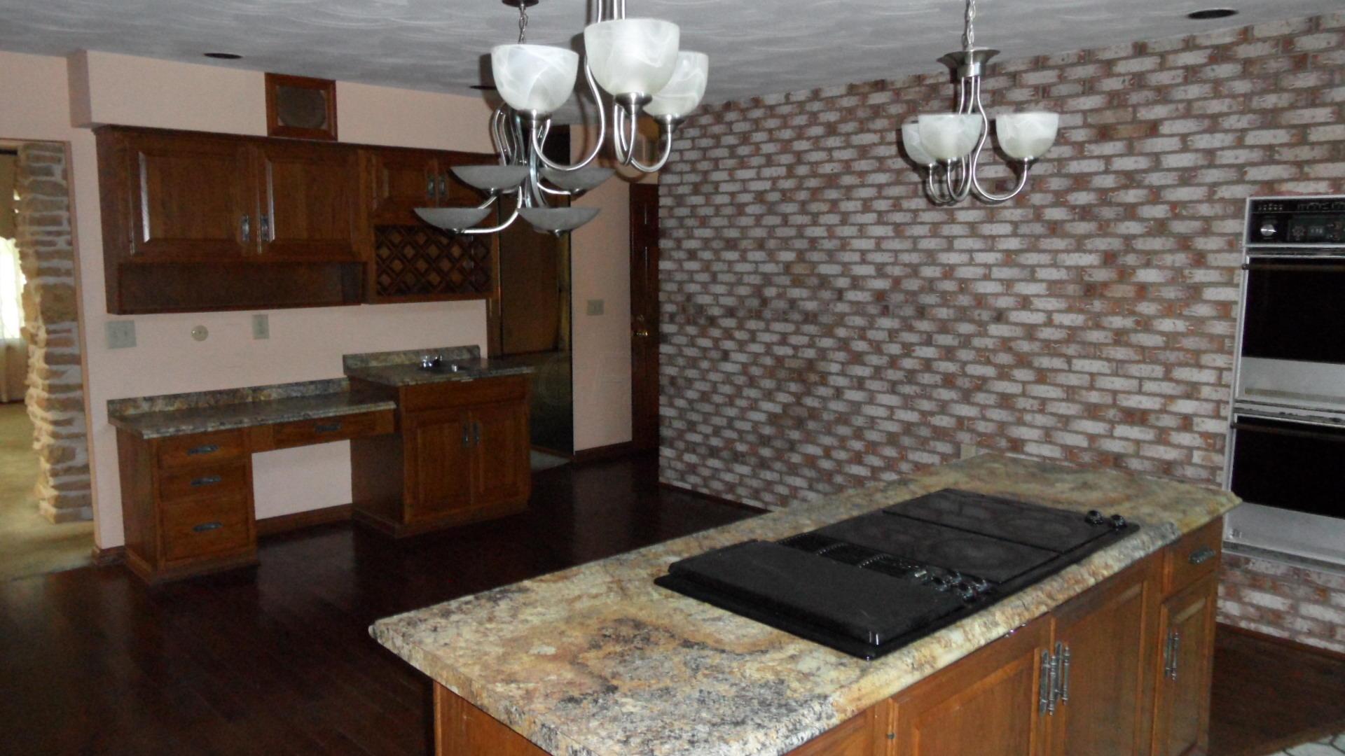 4929 Etna Road Columbus, OH 43213 - Photo 12 of 42