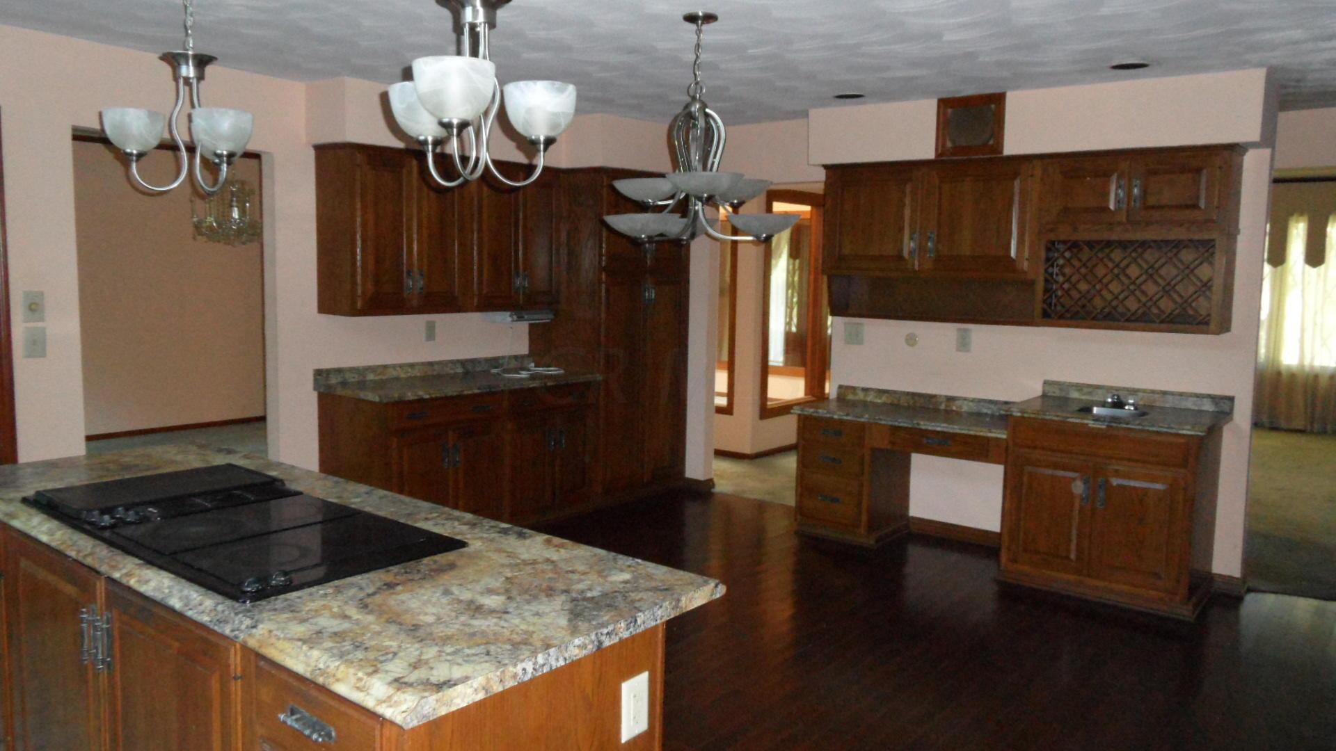 4929 Etna Road Columbus, OH 43213 - Photo 13 of 42