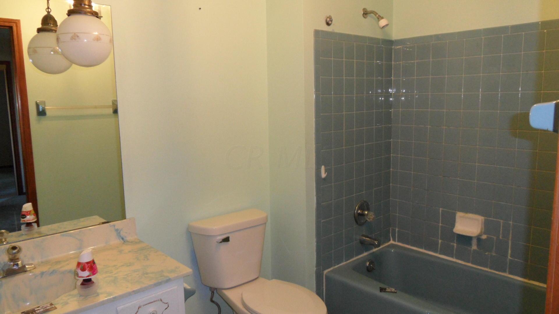 4929 Etna Road Columbus, OH 43213 - Photo 16 of 42