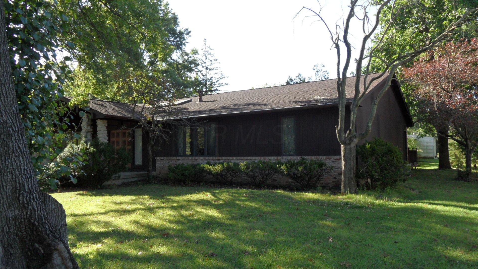 4929 Etna Road Columbus, OH 43213 - Photo 3 of 42