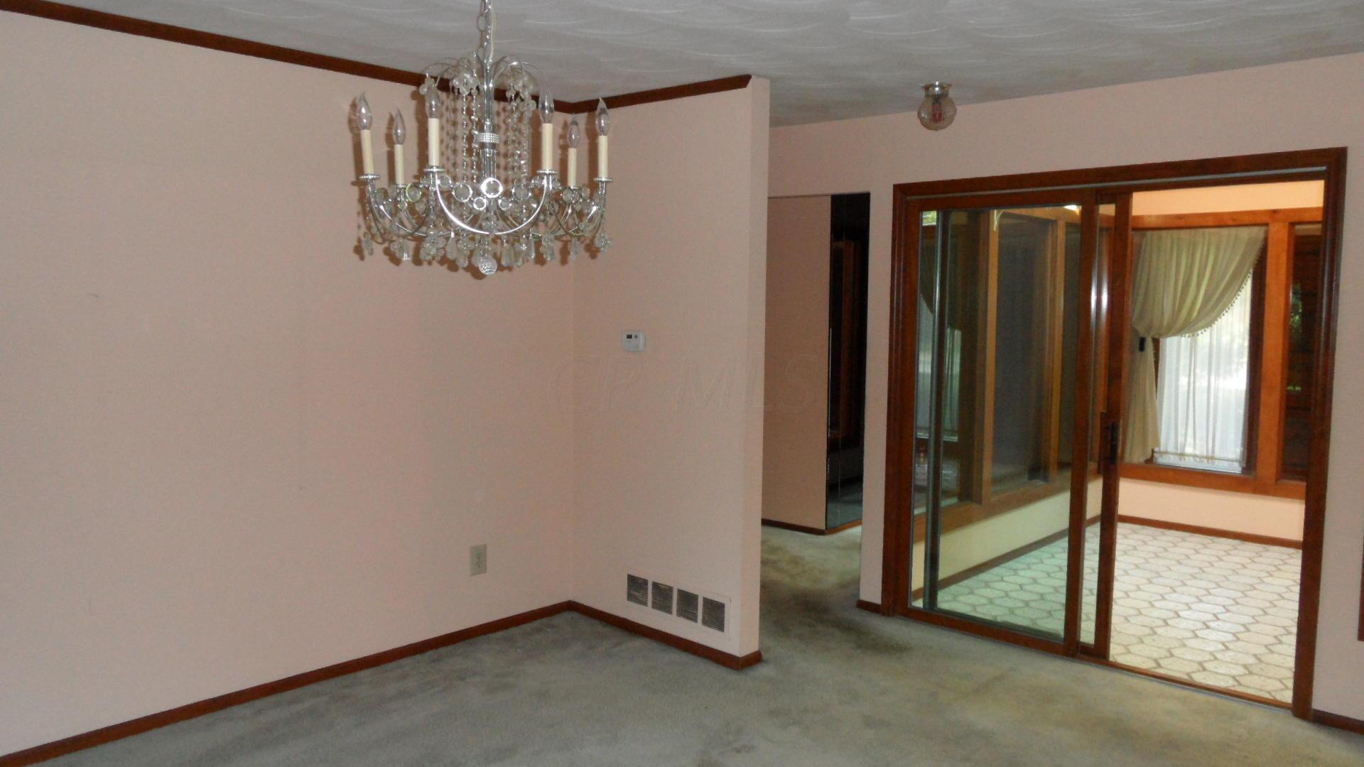 4929 Etna Road Columbus, OH 43213 - Photo 8 of 42