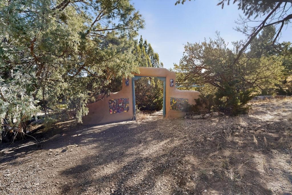 200 Ojo De La Vaca Road Santa Fe, NM 87508 - Photo 34 of 42