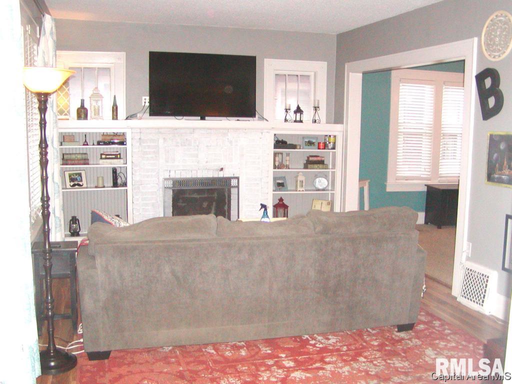 708 West Vine Street Springfield, IL 62704 - Photo 3 of 19