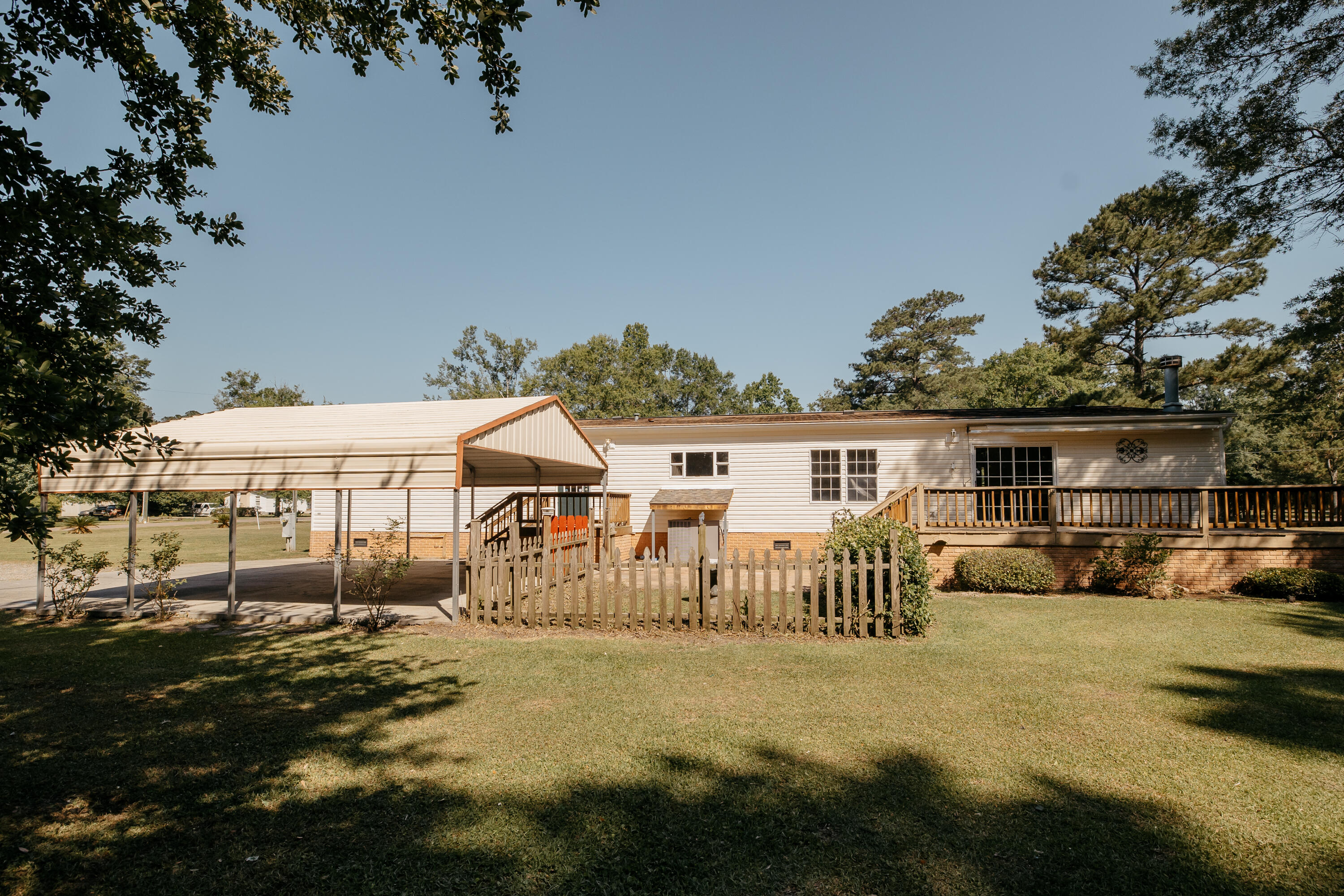 104 Prince Edward Road Summerville, SC 29483 - Photo 5 of 62 Gallery Image 5