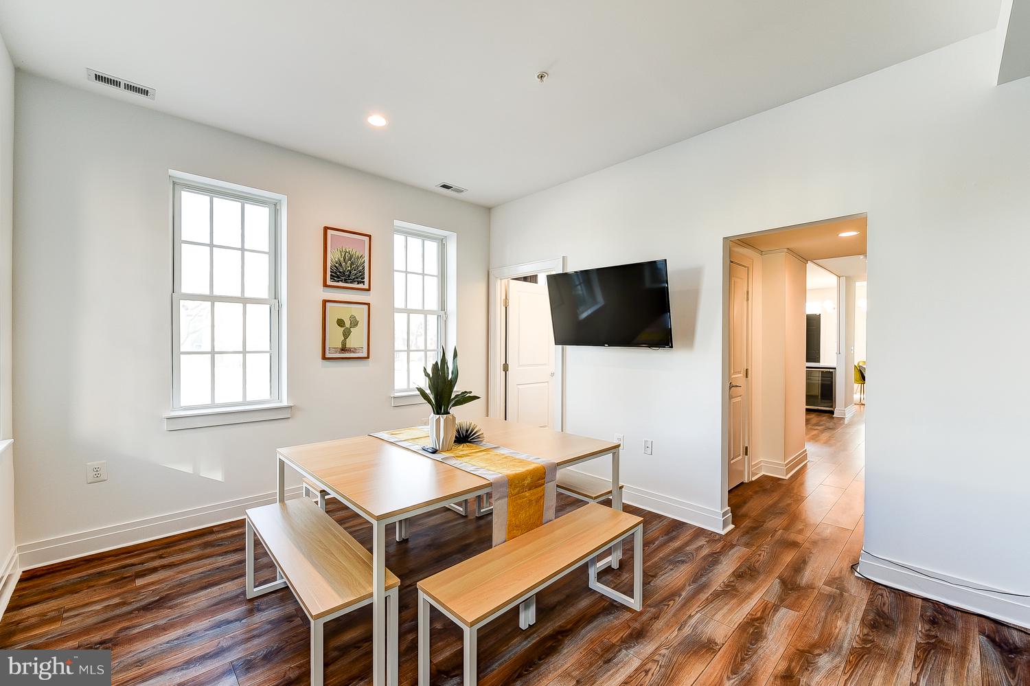 1101 S Street Northwest Washington, DC 20009 - Photo 13 of 48 Dining Room/Den