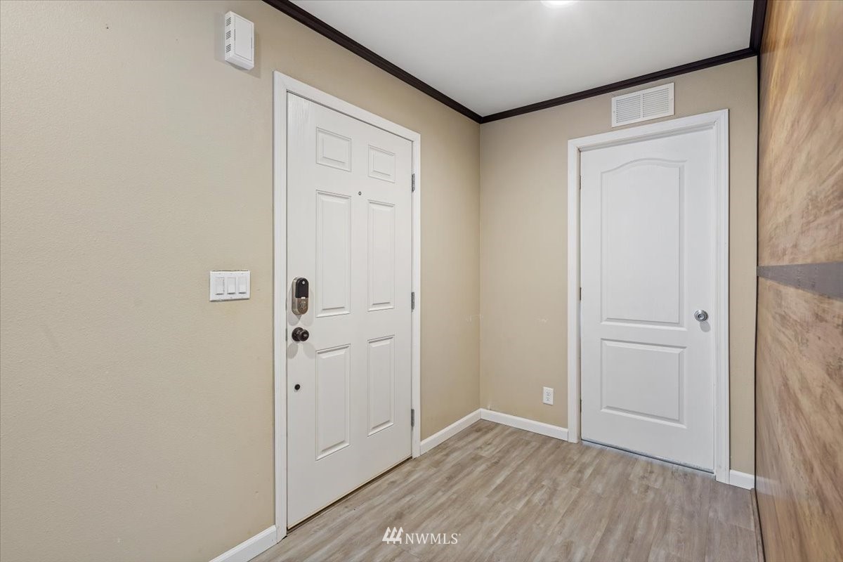 503 Maple Street Pe Ell, WA 98572 - Photo 12 of 27 a view of an empty room