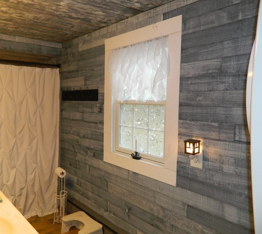 95 Duval Road Sutton, MA 01590 - Photo 8 of 15 Gallery Image 8