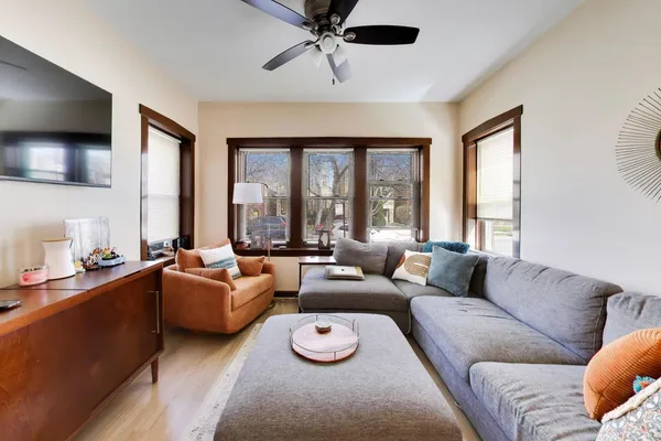 $945,000 | 5333 West Foster Avenue, Chicago, IL 60630
