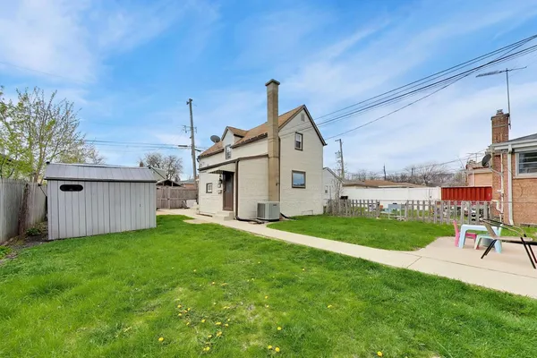 $945,000 | 5333 West Foster Avenue, Chicago, IL 60630