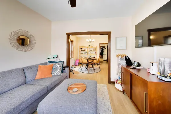 $945,000 | 5333 West Foster Avenue, Chicago, IL 60630
