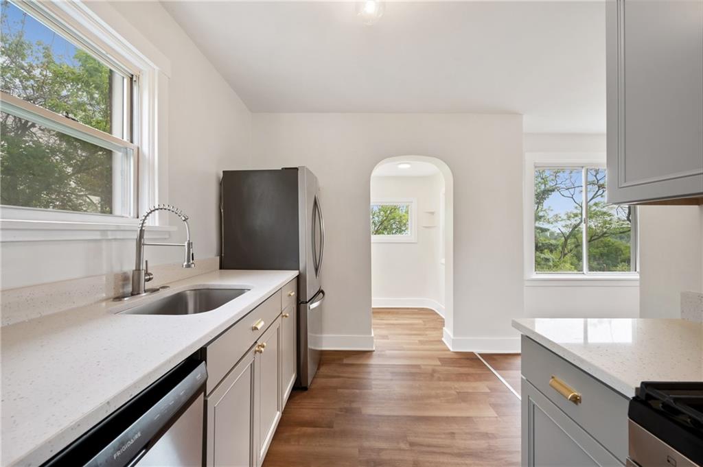 123 Bascom Avenue Pittsburgh, PA 15214 - Photo 13 of 32