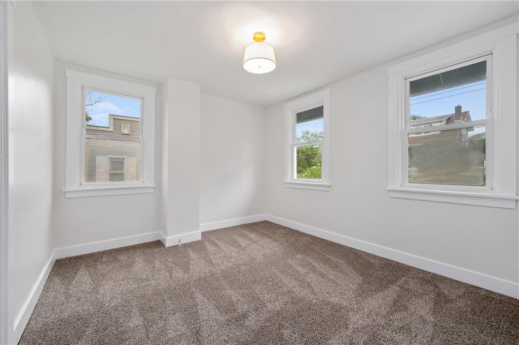 123 Bascom Avenue Pittsburgh, PA 15214 - Photo 17 of 32 Primary bedroom 1