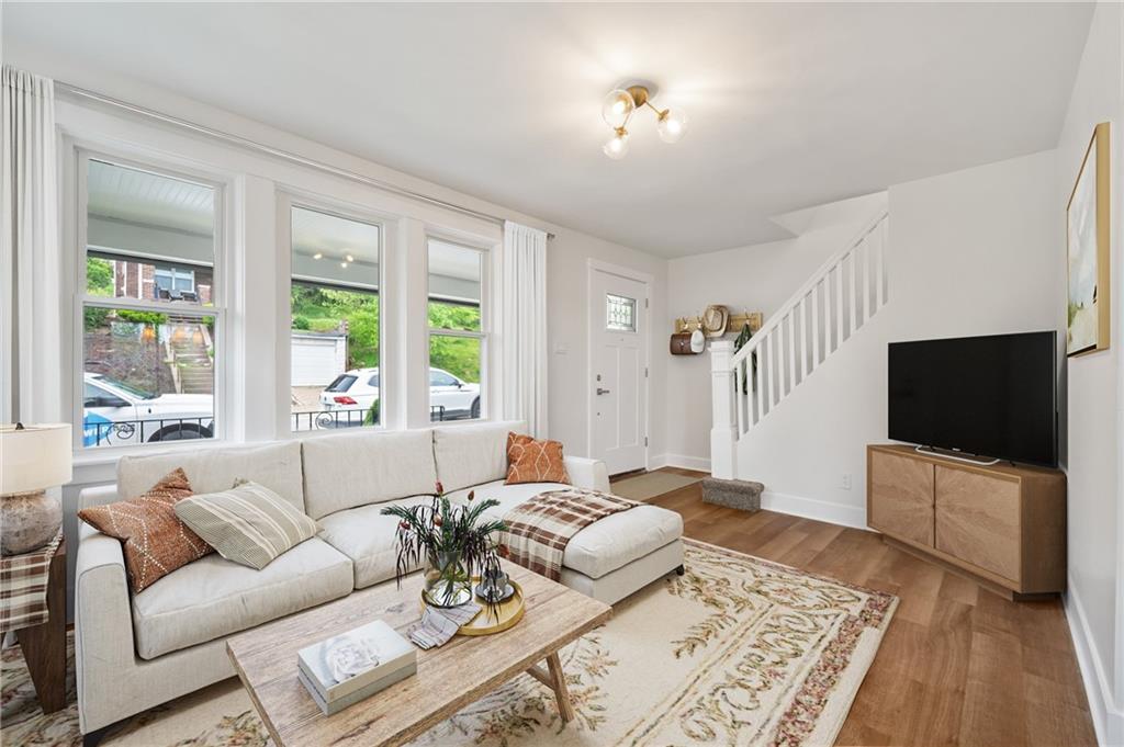 123 Bascom Avenue Pittsburgh, PA 15214 - Photo 2 of 32