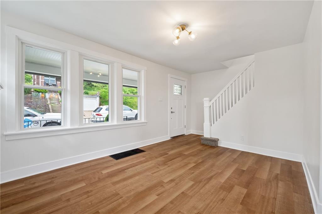 123 Bascom Avenue Pittsburgh, PA 15214 - Photo 3 of 32