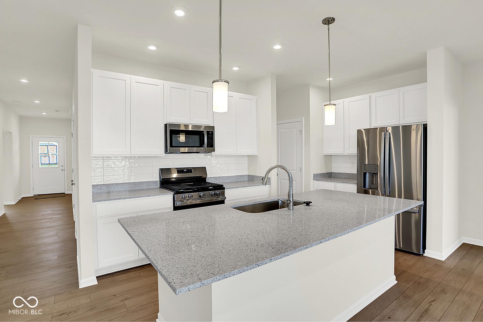 19773 Highclere Lane Sheridan, IN 46069 - Photo 8 of 44