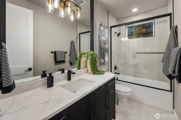 $1,579,950 | 5010 114th Avenue Northeast, Kirkland, WA 98033
