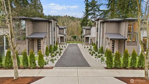 $1,599,950 | 5010 114th Avenue Northeast, Kirkland, WA 98033