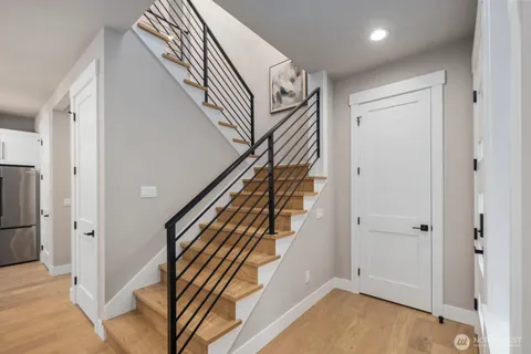 $1,599,950 | 5010 114th Avenue Northeast, Kirkland, WA 98033