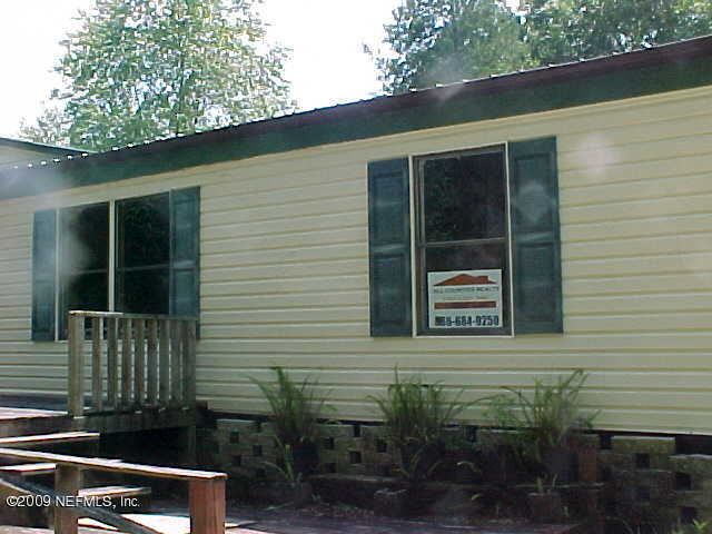 143 Yearling Road Crescent City, FL 32112 - Photo 2 of 5 Deck