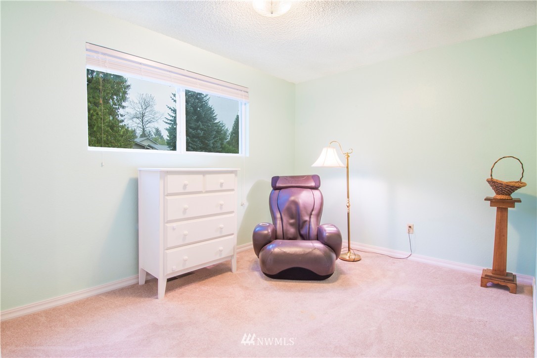 17412 Palomino Drive Bothell, WA 98012 - Photo 11 of 19