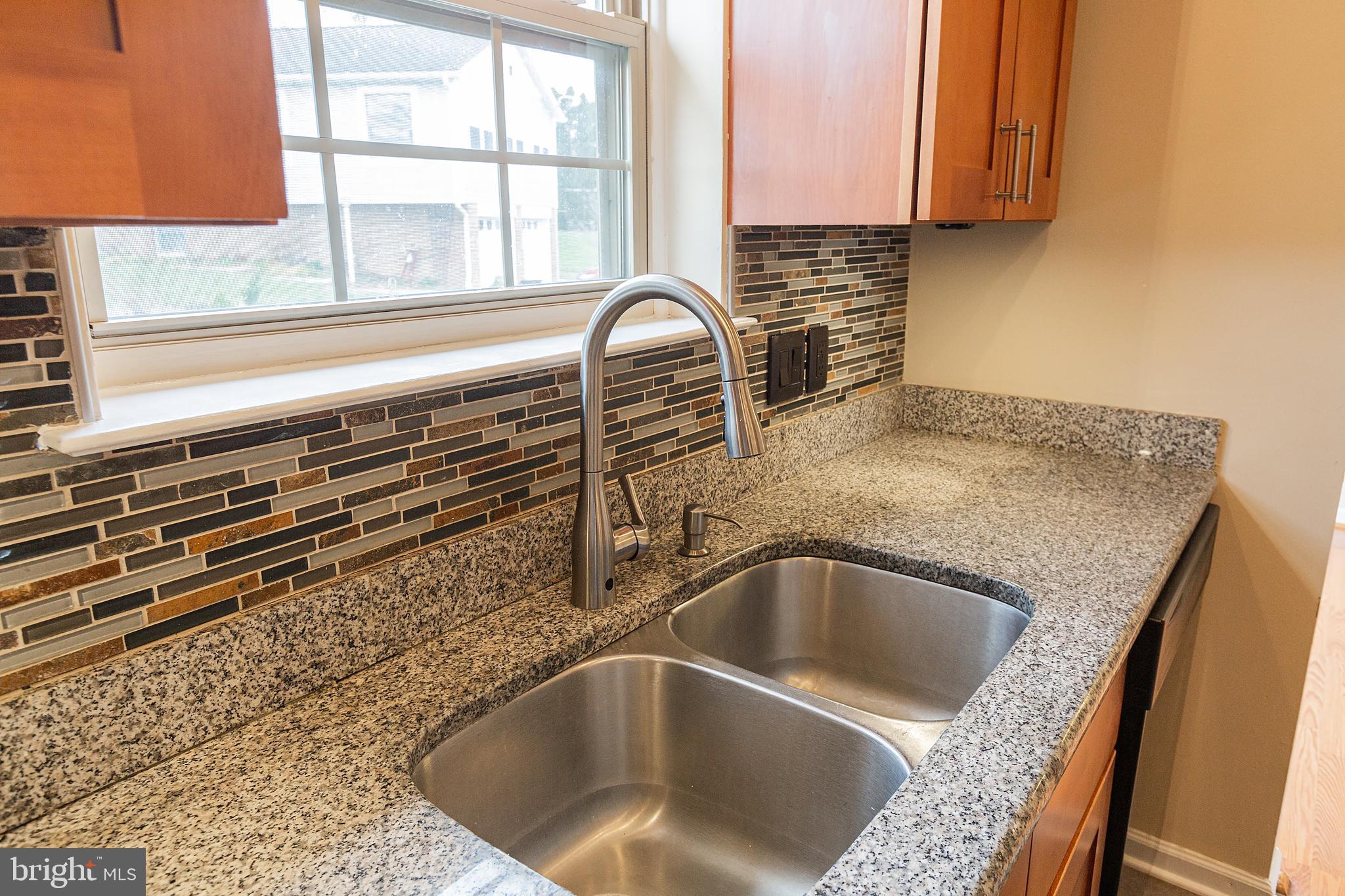 2072 Sheaffer Road Elizabethtown, PA 17022 - Photo 22 of 85