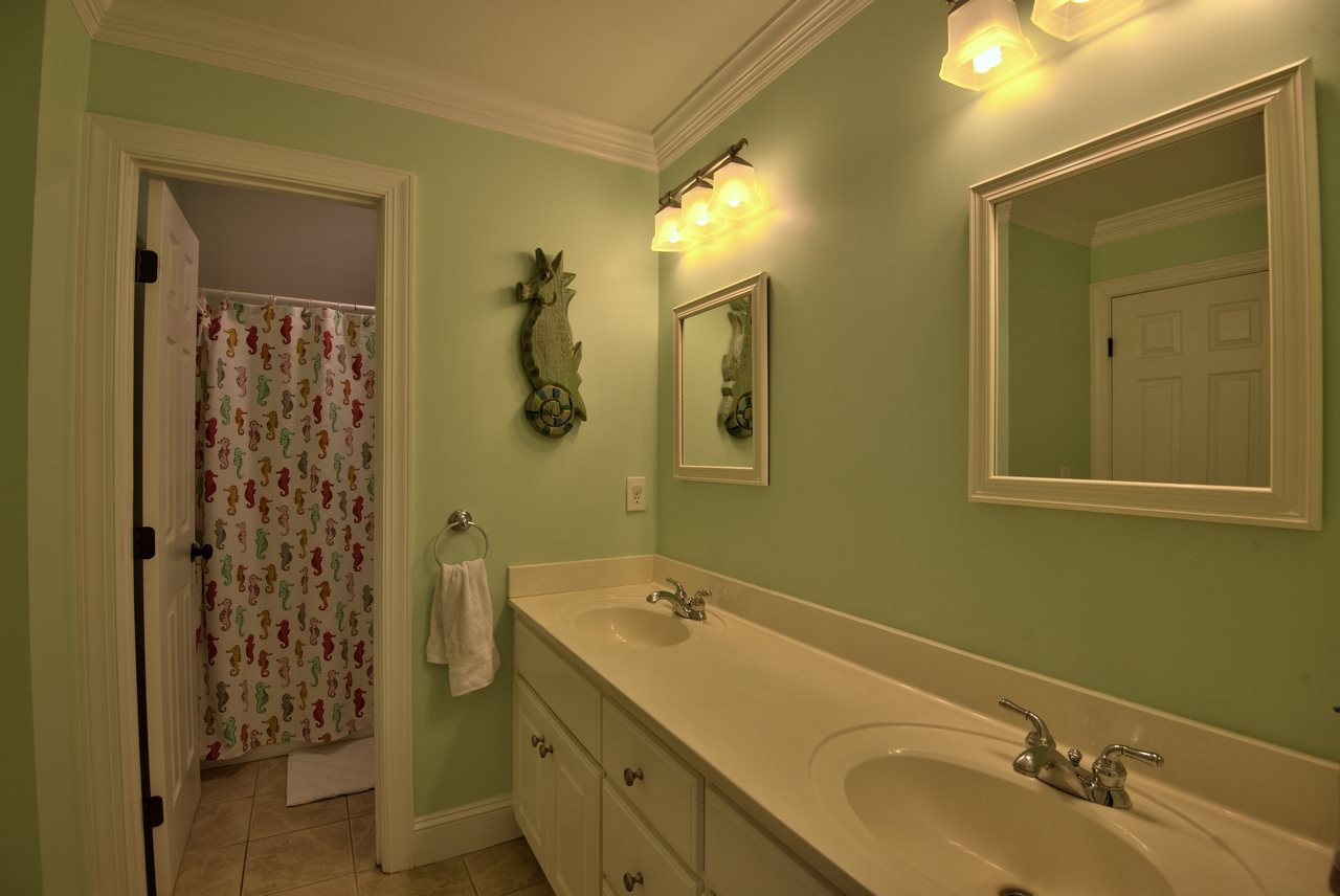 5313 Cosmos Court Raleigh, NC 27613 - Photo 18 of 25 Photo 18
