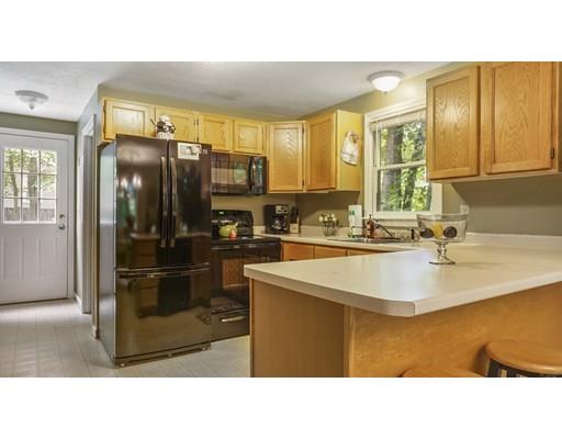 22 Porter Street Shirley, MA 01464 - Photo 6 of 22