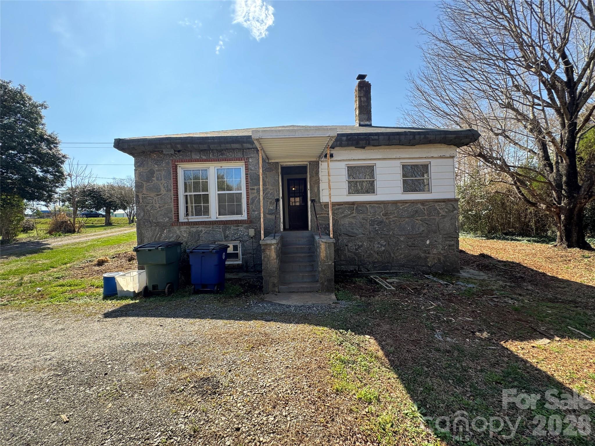 905 Conover Boulevard East Conover, NC 28613 - Photo 27 of 39 a front view of a house with a yard