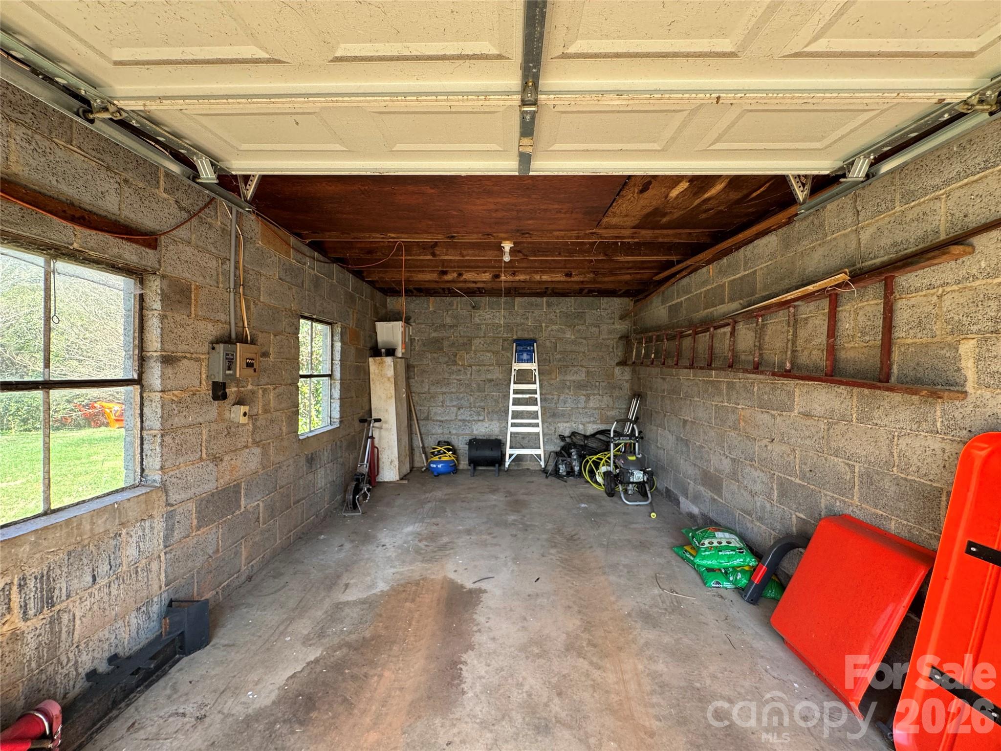 905 Conover Boulevard East Conover, NC 28613 - Photo 38 of 39 a view of an empty room