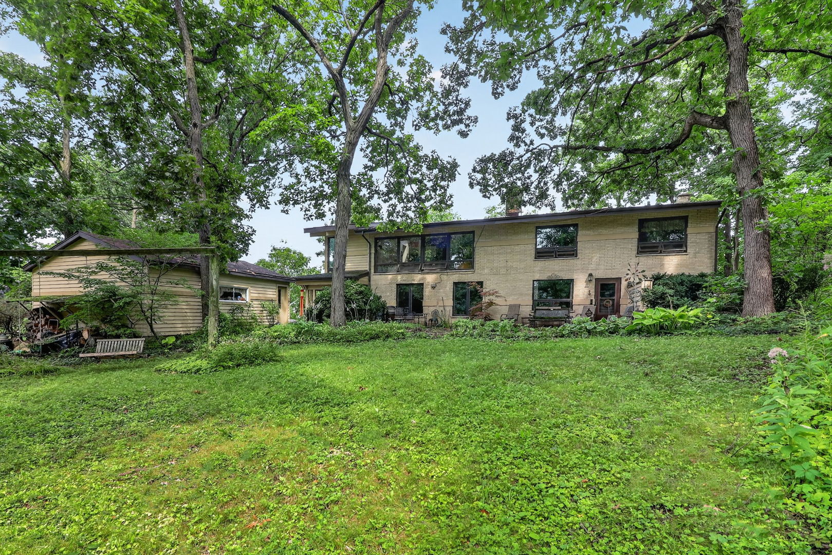 3700 Douglas Road Downers Grove, IL 60515 - Photo 4 of 41 Gallery Image 4