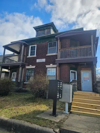 $299,000 | 416 South 5th Street, Terre Haute, IN 47807