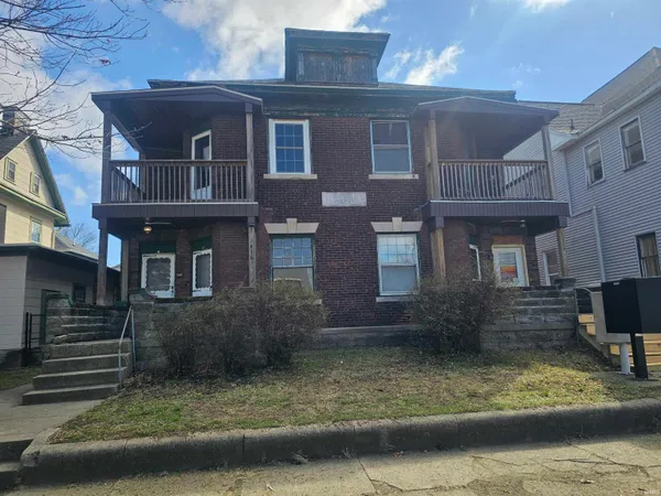 $299,000 | 416 South 5th Street, Terre Haute, IN 47807