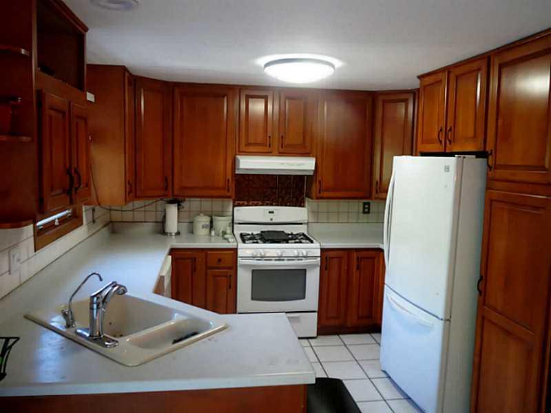 16 Doniport Road Economy, PA 15005 - Photo 7 of 22 Kitchen.